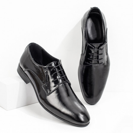 Pantofi eleganti barbati negri cu aspect lucios din Piele naturala MDL08134