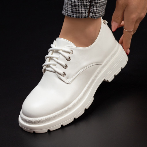Pantofi casual dama albi cu siret si lant detasabil MDL03096