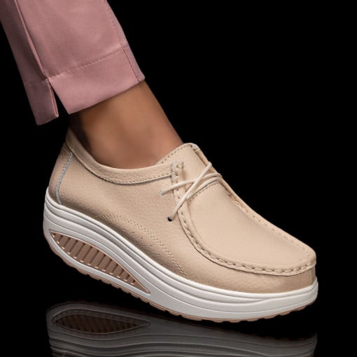 Pantofi clasici casual cu platforma, Pantofi casual dama bej cu siret si platforma din Piele naturala MDL06089 - modlet.ro
