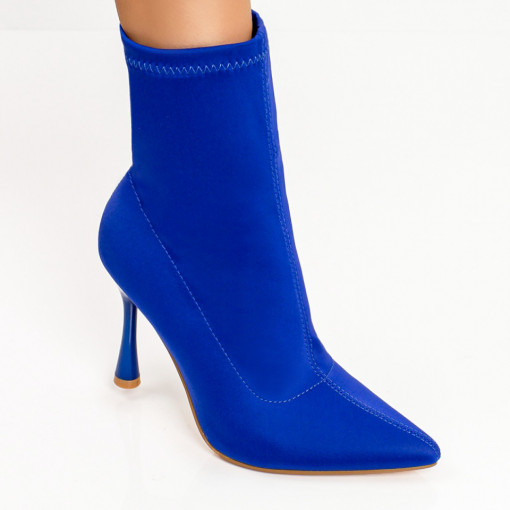 Botine dama albastre cu toc subtire si varf ascutit MDL06156