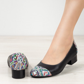Pantofi dama cu toc mic din Piele naturala negri cu print MDL07973