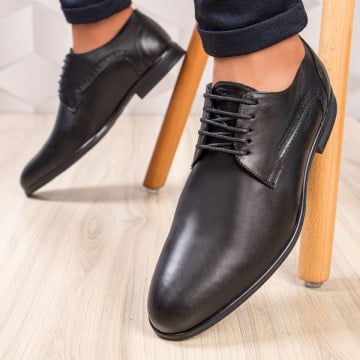 Pantofi eleganti negri barbati din piele naturala MDL01788