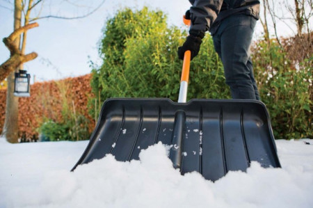 Impingator pentru zapada negru Fiskars SnowXpert - Img 2