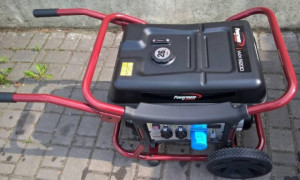 Generator de curent monofazat PRAMAC tip WX6200 - Img 2