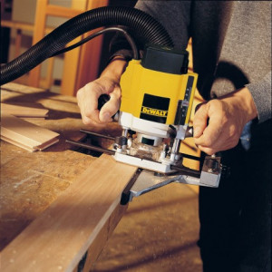 Masina de frezat 1000W + accesorii DeWalt - DW615 - Img 2