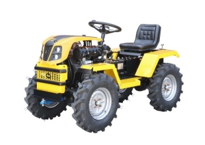 ProGARDEN Campo T12 Minitractor G2.1 4x4, 12CP, diesel, hidraulica fata-spate, roti 6.00-12