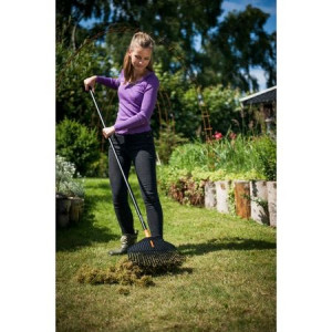 Grebla pentru frunze Fiskars Solid M 1003464 - Img 3