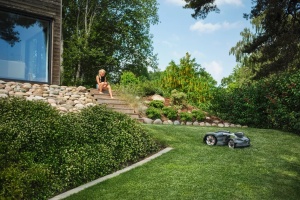Husqvarna Automower® 435X AWD NERA cu tehnologie fără cablu de perimetru - Img 4