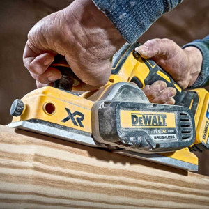 Rindea electrica DeWALT DCP580P2 18V XR 5.0Ah - Img 5