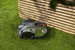 Robot tuns Husqvarna Automower® 310E NERA cu Husqvarna EPOS™ - Img 4