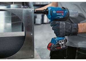 Bosch GRG 18V-16 C Nituitor Li-Ion, 6.4mm + 2 x Acumulator ProCORE 18V, 4Ah + Incarcator rapid GAL 18V-40 + Valiza - Img 3