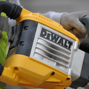 Ciocan demolator 16kg 28mm Hex 1600W 35J Dewalt - D25960K - Img 3