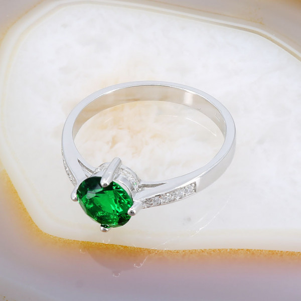 Inel din Argint 925 model Solitaire cu Cristal Verde cod 2375