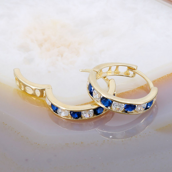Cercei Rotunzi din Aur 14K 585 cu Deschidere si Cristale Zirconia Albastre cod 438