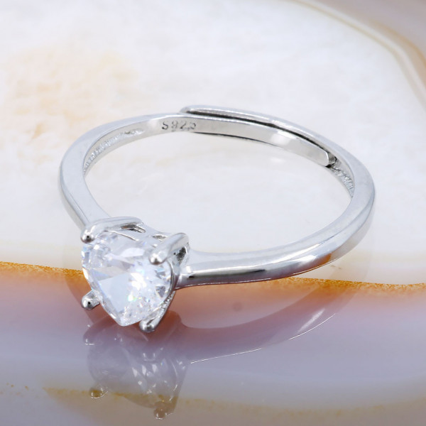 Inel din Argint 925 cu cristale Zirconia model Solitaire Inima cod 2513
