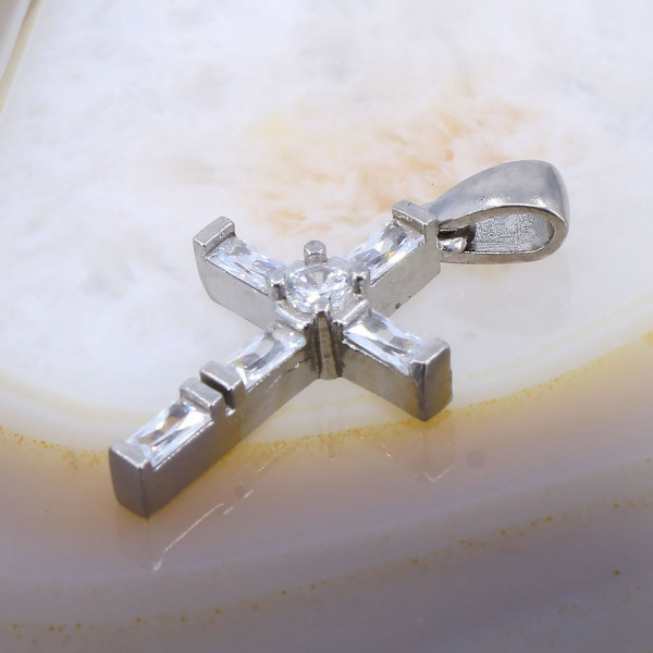 Pandantiv model Cruce din Argint 925 cu Cristale Zirconia cod 1092