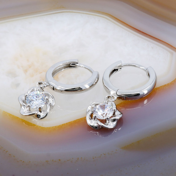 Cercei din Argint 925 model Floare cu Cristal Zirconia cod 3130
