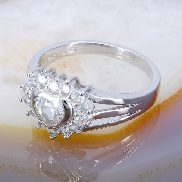 Inel de Argint 925 model Inima si Cristale Zirconia Albe Clare 2341