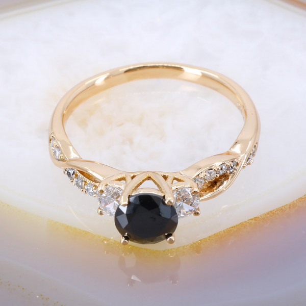 Inel Placat cu Aur Rose model Solitaire cu Cristale CZ Albe Clare si Negre i1420