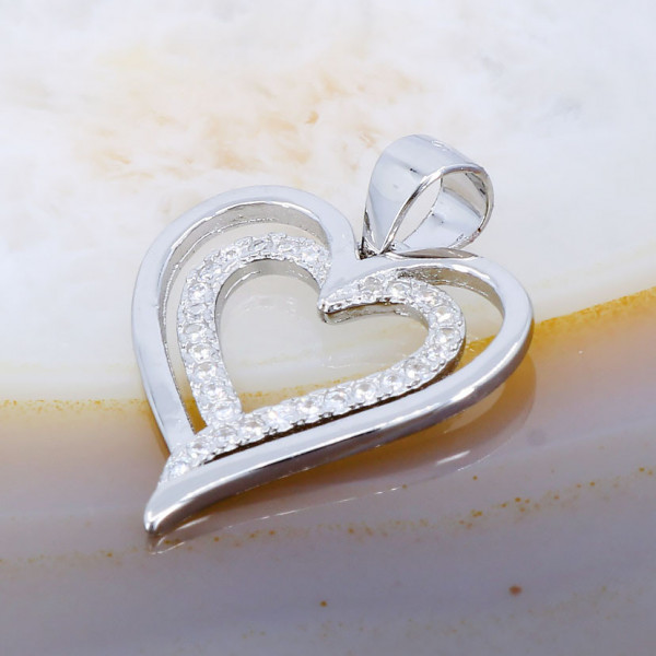 Pandantiv din Argint 925 model Inima presarata cu Cristale Zirconia cod 1030
