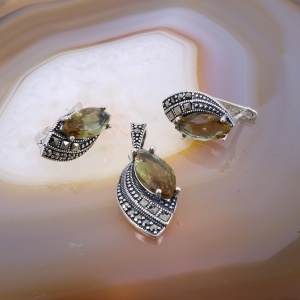 Bijuterie model Vintage Set din Argint cu Piatra Zultanit si Marcasite c1677