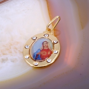 Pandantiv Iconita placata cu aur si decorata cu cristale c595