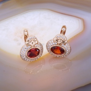 Cercei Placati cu Aur rose model Oval cu Cristal Rosu Rubin c4113