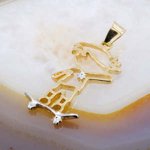Pandantiv Placat cu Aur Galben si Alb 18K model Copil cu Skateboard 511
