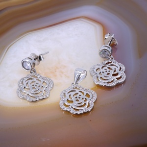 Set din Argint model Floare de Trandafir cu Cristale Zirconia c1708