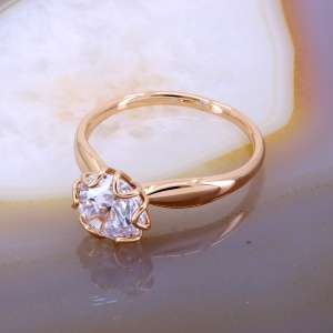 Inel Solitaire placat cu aur rose si decorat cu cristal zirconia multifatetat c1670 - Img 2