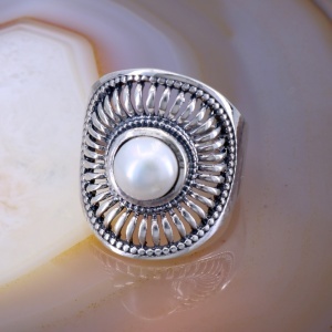 Inel Vintage din Argint Brodat decorat cu Perla Alba c3032