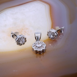Set Floricica din Argint cu Cristale Zirconia Albe Transparente c1701