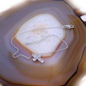 Bratara din Argint 925 cu pandantiv Cruce cu Cristale Zirconia c3311