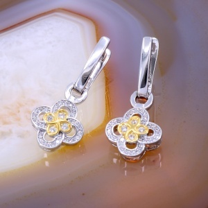 Cercei Floare din Argint cu Cristale Zirconia si partial placati cu aur c4292