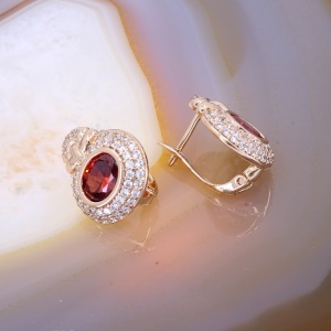 Cercei ovali eleganti placati cu aur rose si decorati cu cristale rosii zirconia c4046 - Img 2