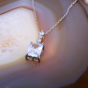Colier din argint cu pandantiv Emerald Cut Cristal Zirconia c1644
