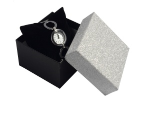 Cutie Argintie tip Cadou pentru Ceasuri sau Bratari din Carton Negru Stralucitor
