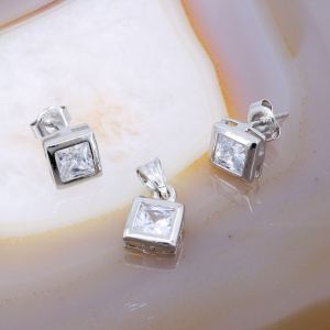 Set din Argint 925 model Patrat cu Cristale Zirconia c1540