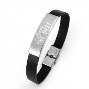 Personalized leather bracelet