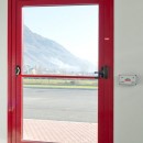 Usa din aluminiu cu bara antipanica 900 x 2100