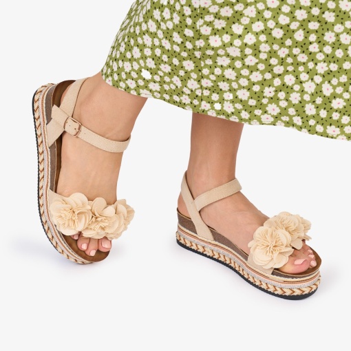SANDALE Dama DIN TEXTIL CU MODEL DIN FLORI SI STRASURI LF1019 Culoare: BEJ - Img 2
