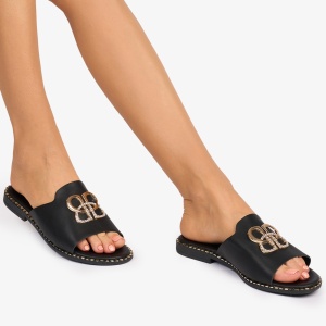 PAPUCI dama din Piele ECOLOGICA CU CATARAMA AURIE IN FATA LF1083 CULOARE: Negru