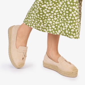 MOCASINI dama Piele ECOLOGICA INTOARSA CU DETALIU AURIU LF1026 CU ELASTIC Culoare: BEJ