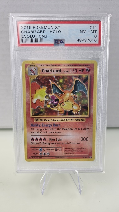 Charizard #11/108 Holo XY Evolutions PSA 8 Почти мента - MINT