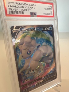 Alolan Vulpix V #173/195 PSA 10 GEM MT - Silver Tempest (SWSH12) - Img 3