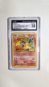 Charizard Holo #003/034 CGC 10 Gem Mint Holo - Pokémon (2023) Trading Card Game Classic (engleză) (Copie 1) - Img 2