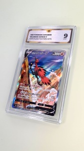 Galarian Zapdos V #076/070 Ultra Rare (japansk) GG 9 MINT - Img 2
