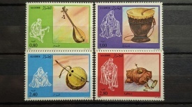 Algeria 1984 - instrumente muzicale, serie neuzata
