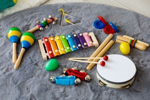 Drveni muzički instrumenti za decu set od 10 komada sa rancem - Img 5