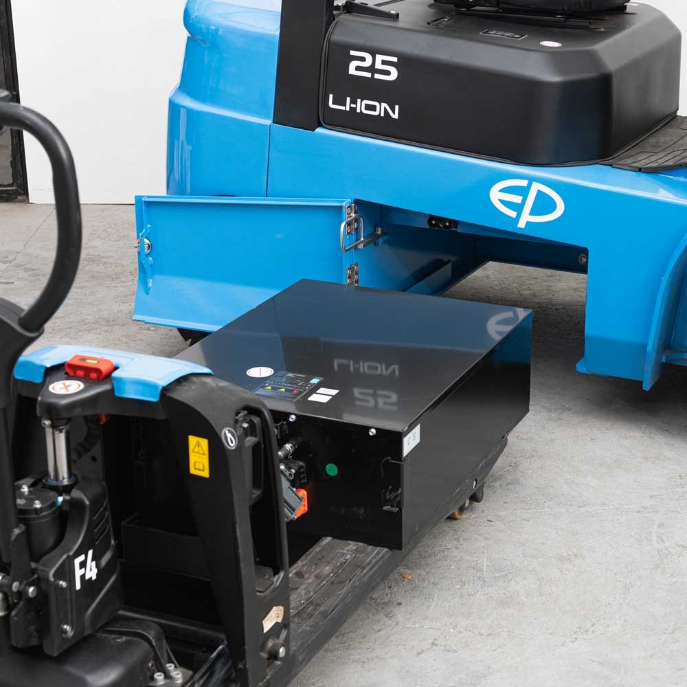 EFL252 X3, Stivuitor electric 2.500 kg, catarg triplex - Imagine 11